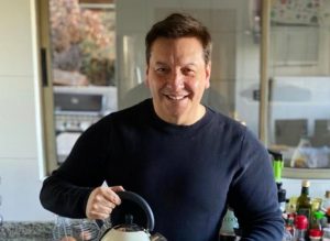 Julio César Rodríguez reaparece en redes sociales tras contagio por Covid-19