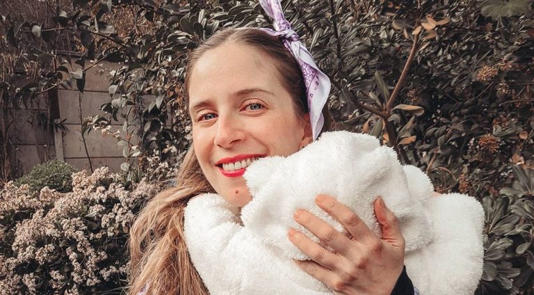 Alison Mandel cuenta las razones por las que no muestra el rostro de su hijo en redes sociales