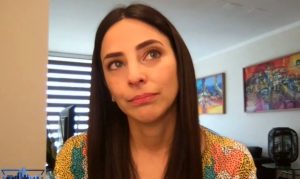 Daniela Castillo se emocionó al hablar de sus papás: 'La distancia es difícil'