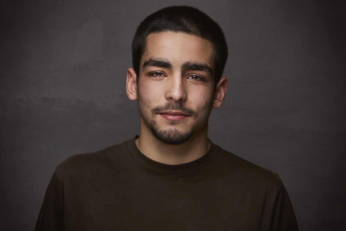 Actor de Elite presenta a su pololo con tierna fotografía