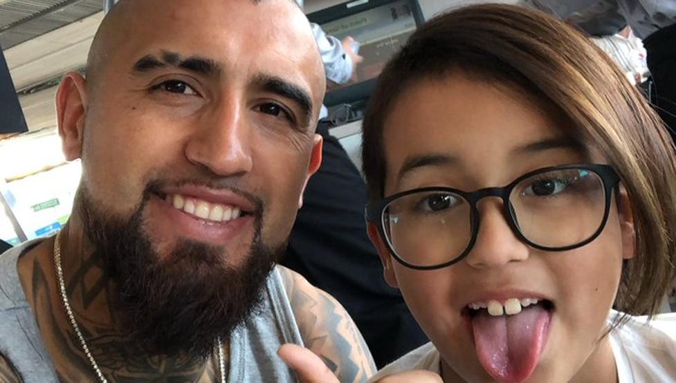 Arturo y 'Monito' Vidal descartan rumores de distanciamiento con estos videos