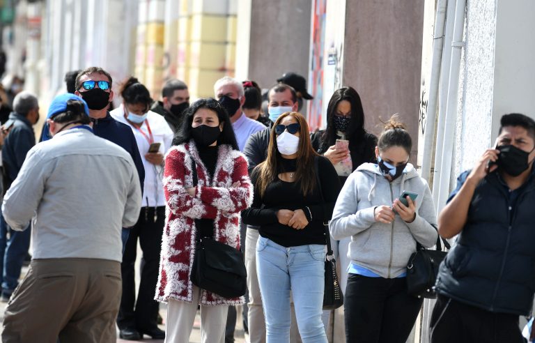 Minsal informó la cifra más alta de contagios en lo que va de la pandemia