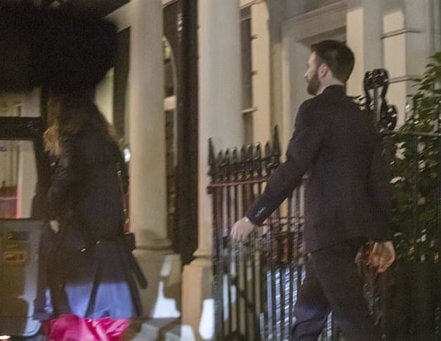 lily james y chris evans estarían en una relación