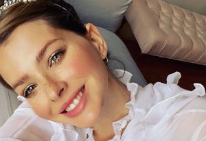 China Suárez luce su pancita de embarazo a punto de "explotar"