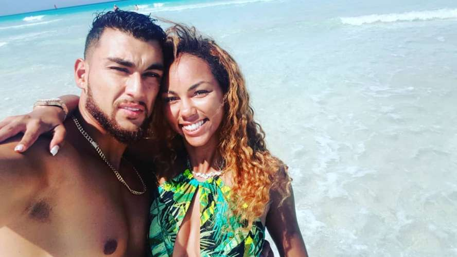 Betsy Camino sorprendió a su pololo con tierna sorpresa de aniversario