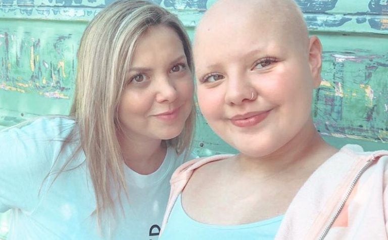 Así celebró Nicole Pérez el cumpleaños número 15 de su hija Isidora