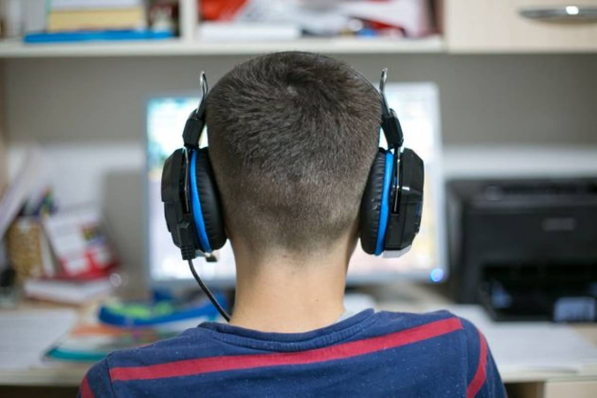 Sectores de la educación exigen "receso" en clases a distancia