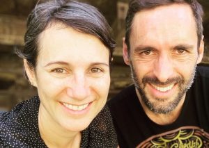 Blanca Lewin le cortó el pelo a Daniel Matamala guiada por Zoom