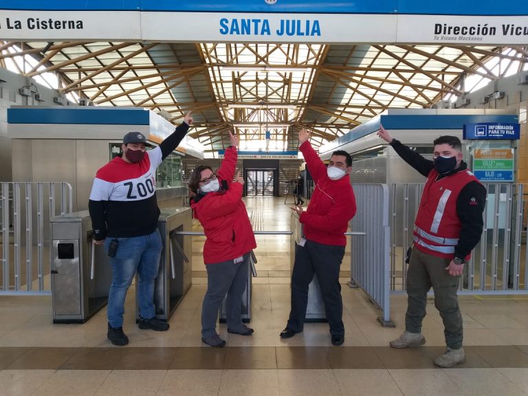 Metro de Santiago reabrió esta mañana tres nuevas estaciones