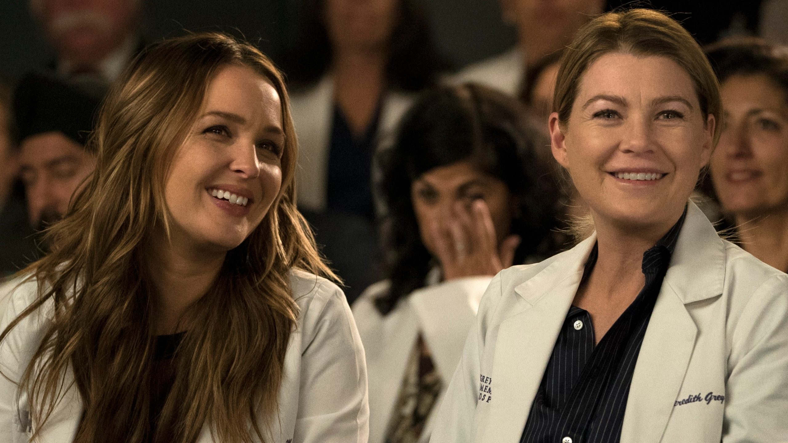 Actriz de 'Grey's Anatomy' fue mamá en medio de la pandemia: Usó mascarilla en el parto