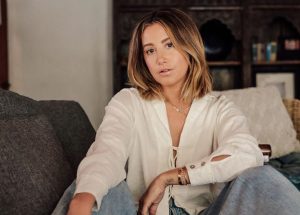 Ashley Tisdale se quitó sus implantes mamarios y contó la razón