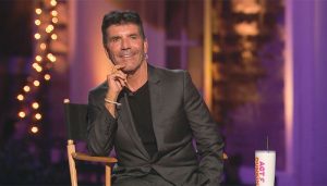 Simon Cowell fue operado de urgencia tras quebrarse la espalda