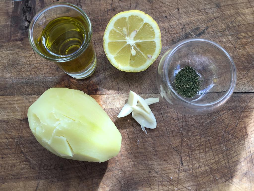 Elvira Cristi te enseña a preparar una rica mayonesa vegana de papa