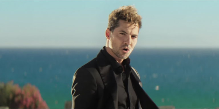 #AlertaDeEstreno: Escucha la nueva versión de 'Amor amé' de David Bisbal