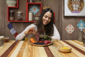 13C renueva su parrilla con rostros frescos y programas variados