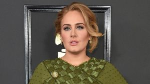 Adele revoluciona las redes sociales al compartir foto en bikini