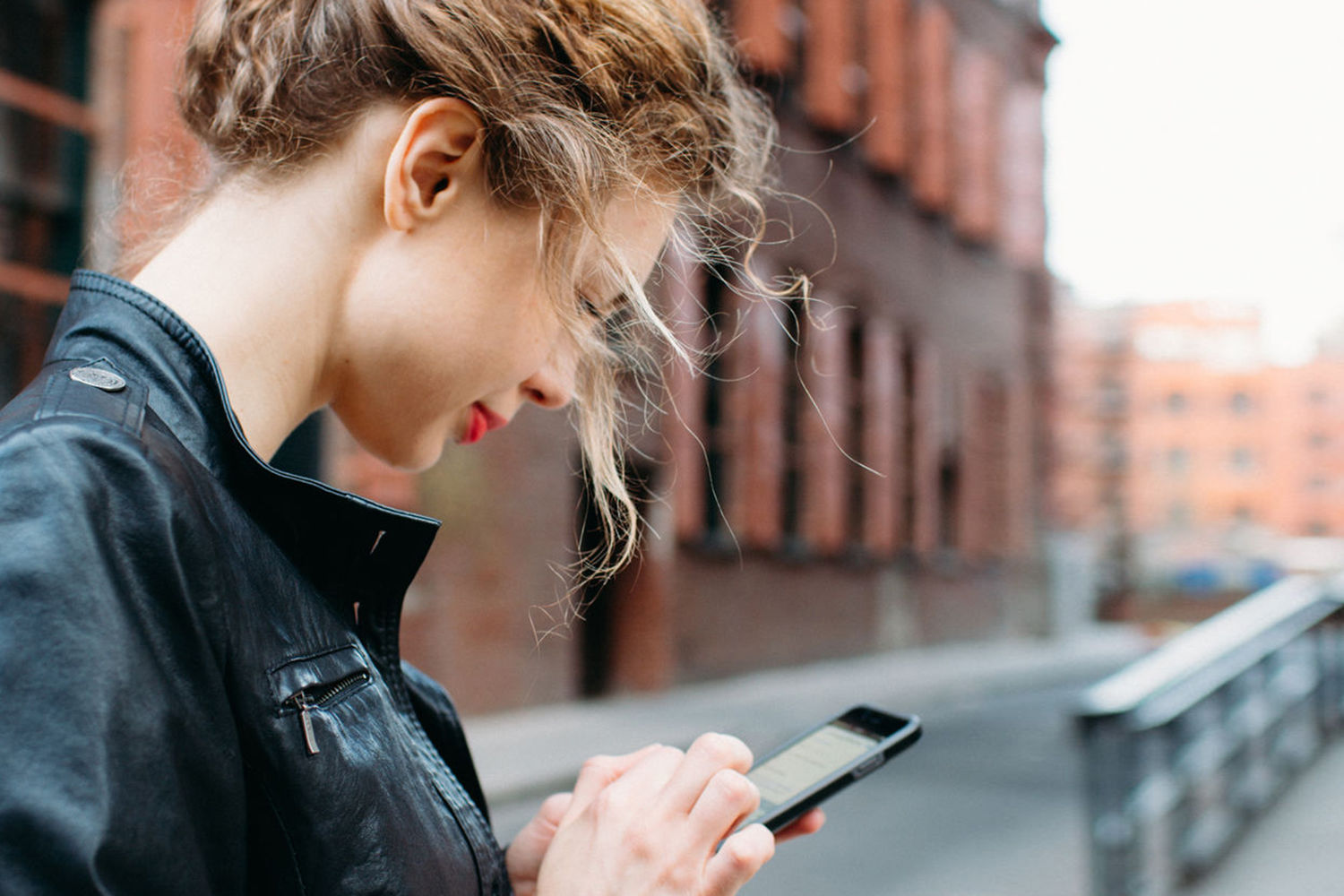 'Soft ghosting': La tendencia de desaparecer lentamente en una relación