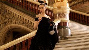 "Emily en París": La nueva serie del creador de 'Sex and the City' con Lily Collins