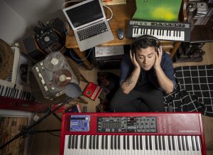 Joven chileno sorprendió con canción junto a vocalista de Sin Bandera