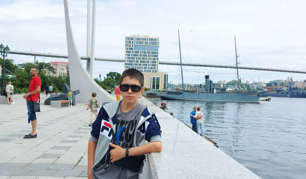 El curioso caso de hombre de 32 años que luce como adolescente: "No envejezco"