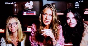 Reencuentro de actrices de "Friends" causó furor en los Emmy 2020