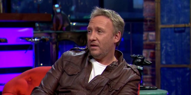 Martín Cárcamo aclara polémica portada en la pasada marcha histórica del 8M