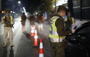 Horario de toque de queda se adelantará durante Fiestas Patrias