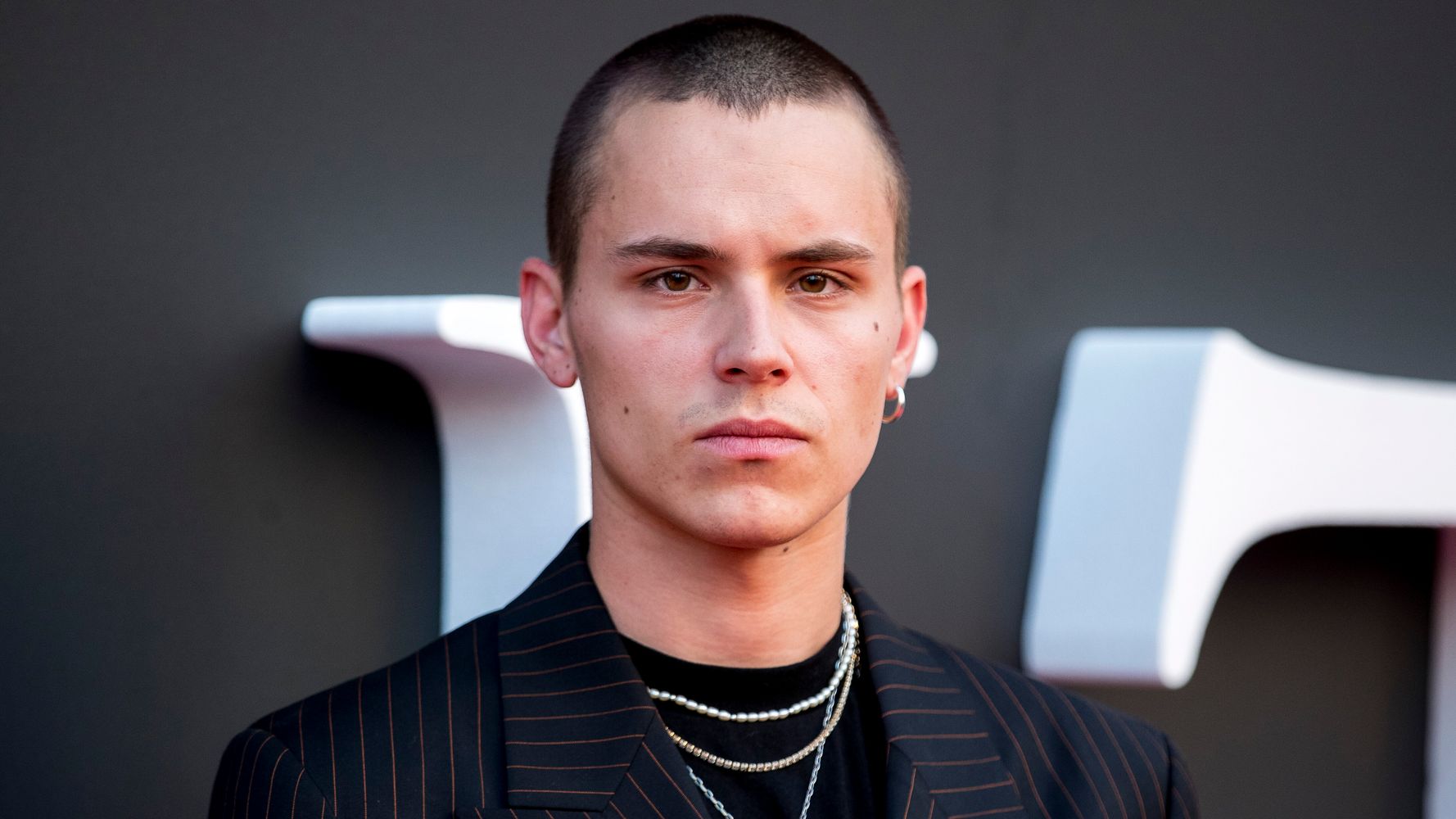 Aron Piper pone en peligro nuevamente el rodaje de la cuarta temporada de "Elite"