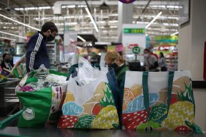 Revisa cómo funcionarán los supermercados este domingo 25