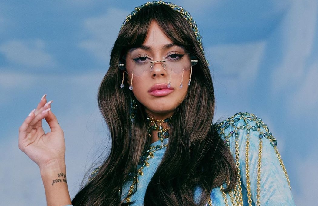 Tini Stoessel sorprende con video de "Duele", su canción con John C