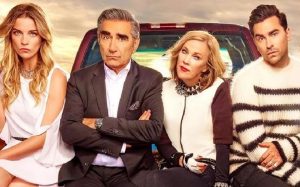 Frances Cabezas-Miller, la chilena a cargo de los looks de la serie furor en los Emmys "Schitt's Creek"