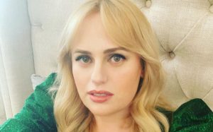 "Estoy a 3 kilos de mi peso ideal": Rebel Wilson vuelve a impresionar con su cambio físico