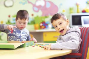 ¿Cómo criar a los hijos para que sean inclusivos? Esto dicen los expertos