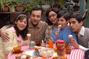 Con su primer ciclo: 'Los 80' regresan hoy a las pantallas de Canal 13