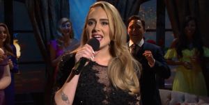 Adele estrenó nueva imagen y se rió de sí misma en ‘Saturday Night Live’
