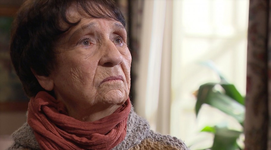 El presente de la actriz Teresa Münchmeyer: 'Con el pelo blanco, ya nadie se acuerda de mi'