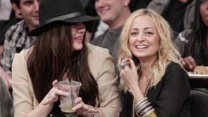 Khloe Kardashian revela que fue la asistente de Nicole Richie