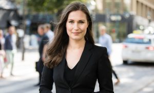 Controversia machista: Primera Ministra de Finlandia es criticada por usar escote