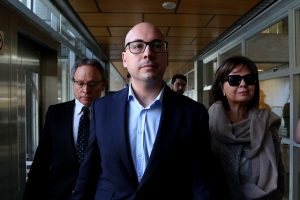 Fiscalía pidió 10 y 5 años de cárcel para Nicolás López por violación y abuso sexual