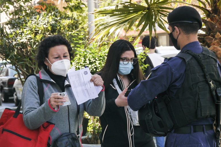 Minsal informa de 1.498 casos nuevos y testeos de PCR bordean los 30 mil