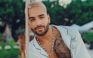 ¿Nuevo amor? Maluma es fotografiado besando a una modelo