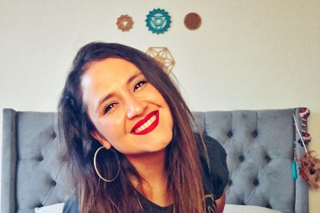 Pamela Leiva sacó aplausos con sutil desnudo y potente mensaje de amor propio