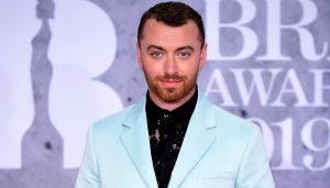 Sam Smith revela que se hizo un trasplante de cabello