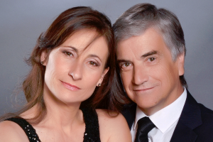 El aplaudido encuentro de Pancho Reyes y Amparo Noguera en su local de votación