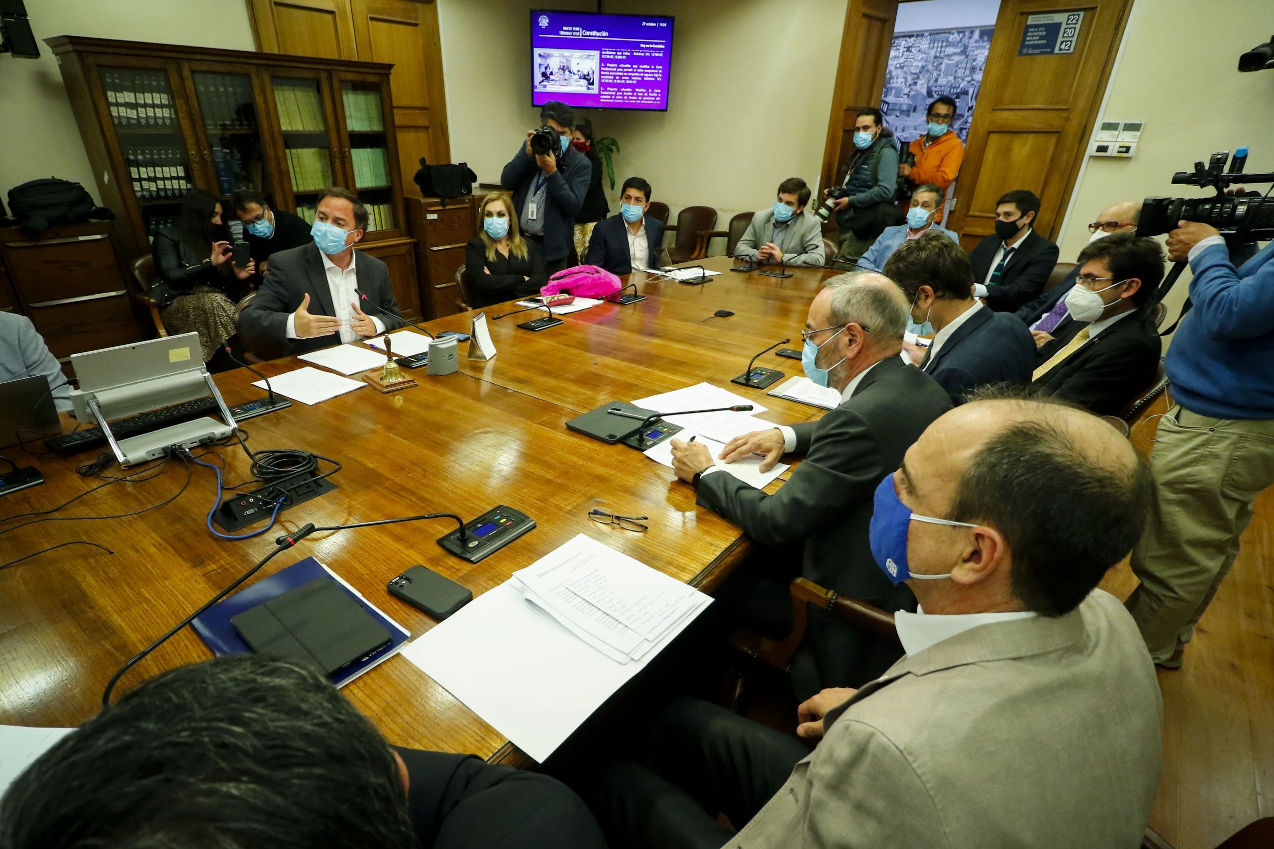 la comisión de constitución para proyecto del segundo retiro del 10%