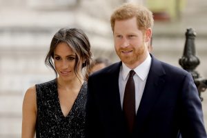 El príncipe Harry y Meghan Markle posan por primera vez tras su salida de la realeza