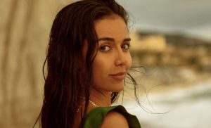 ¡En menos de dos semanas! Steffi Méndez vuelve a sorprender con cambio de look