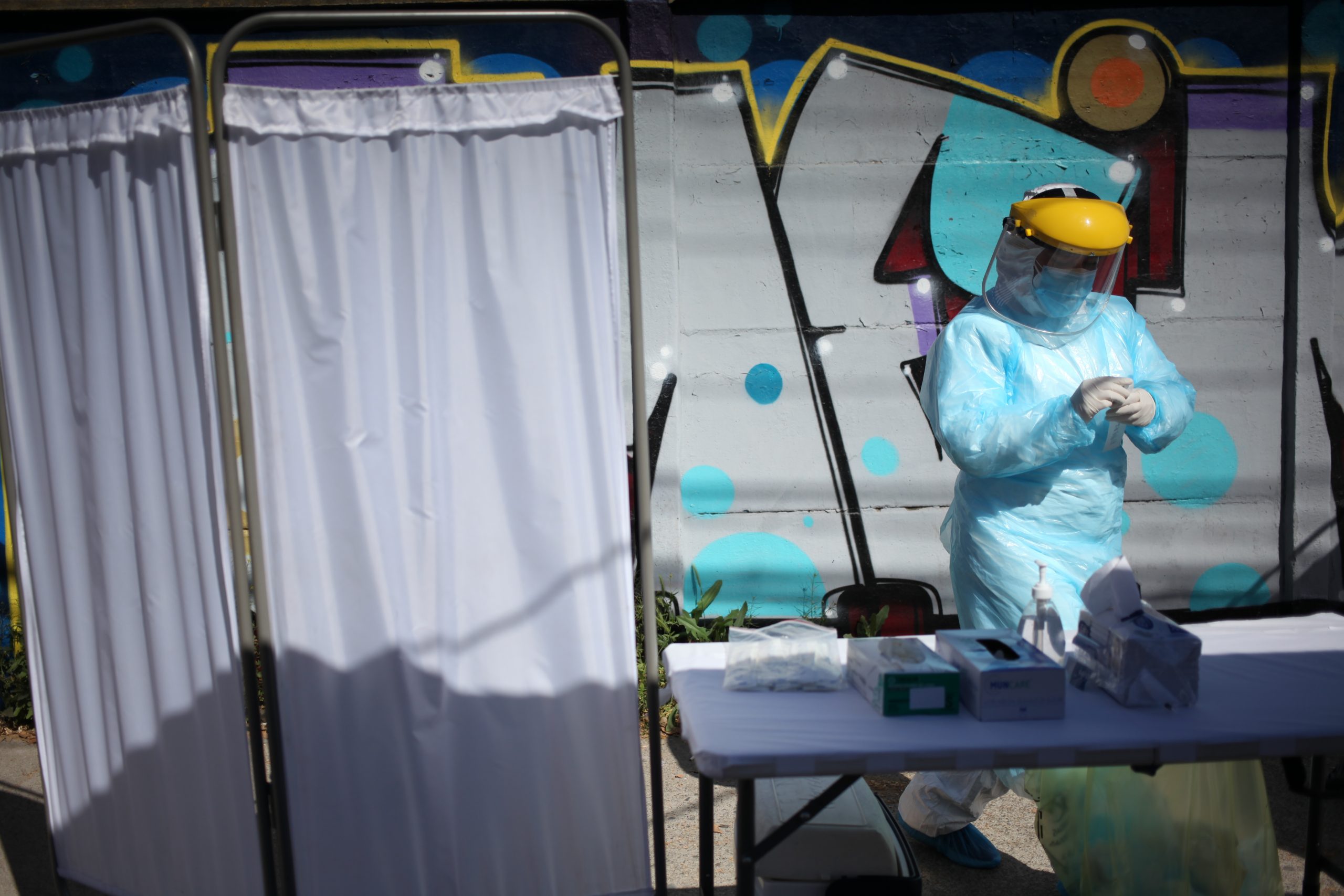 Contagiado con cepa británica en Curicó participó en celebración y ya hay 8 contagiados