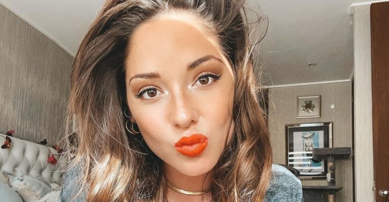 El paradisíaco viaje a la playa de Kel Calderón con su supuesto pololo