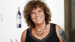 Rosana se despidió de su característica melena rizada: Su nuevo look es por su hermano con cáncer